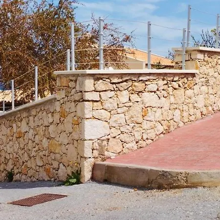 Kiki's Seaview Gerani (Rethymno)